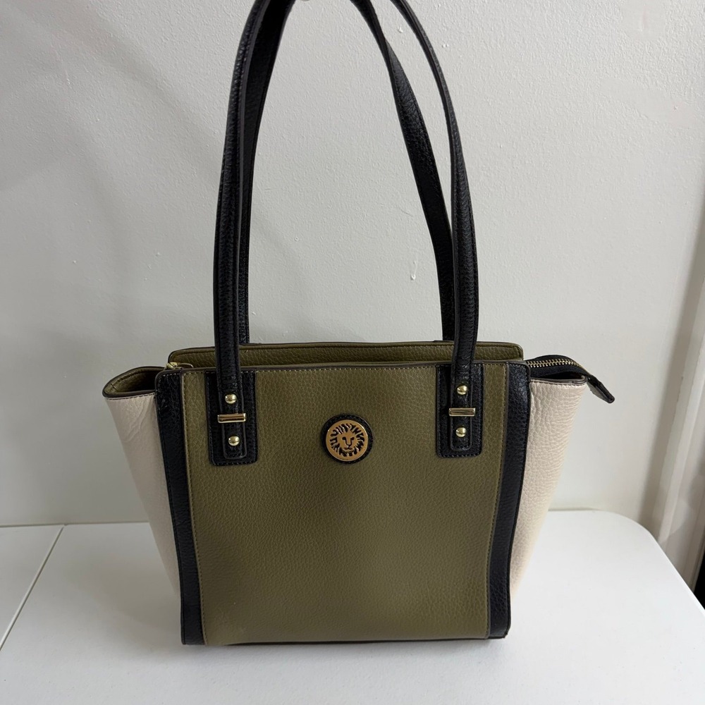 Anne Klein olive green cream colorblock faux leather lined zip shoulder purse